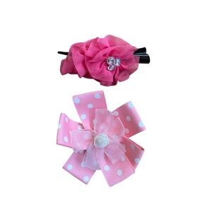 2 pink hair clips
